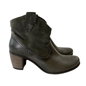Felmini Leather Western Ancle Boots in Green